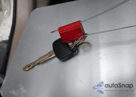 1997 Toyota Camry Le из США, поврежденный, VIN 4T1BG22K3VU042432